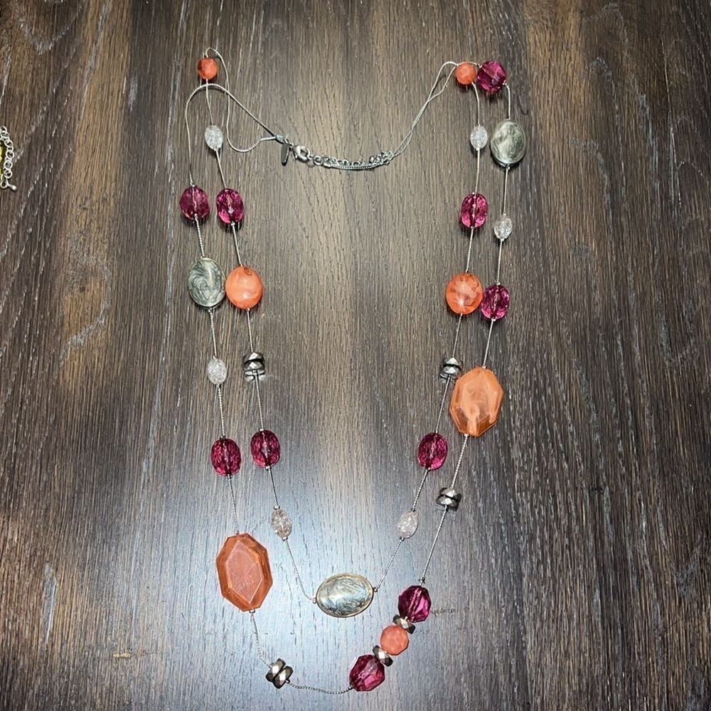Acrylic necklace - Picture 2 of 2